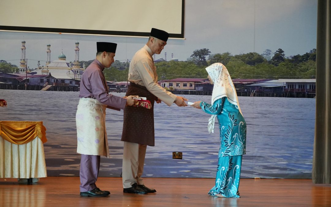 Majlis Penyampaian Pengurniaan Pingat Kehormatan Pingat Kerja Lama (P.K.L) Negara Brunei Darussalam Sempena Ulang Tahun Hari Keputeraan Kebawah Duli Yang Maha Mulia Paduka Seri Baginda Sultan Dan Yang Di-Pertuan Negara Brunei Darussalam Yang Ke-79 Bagi Tahun 2025