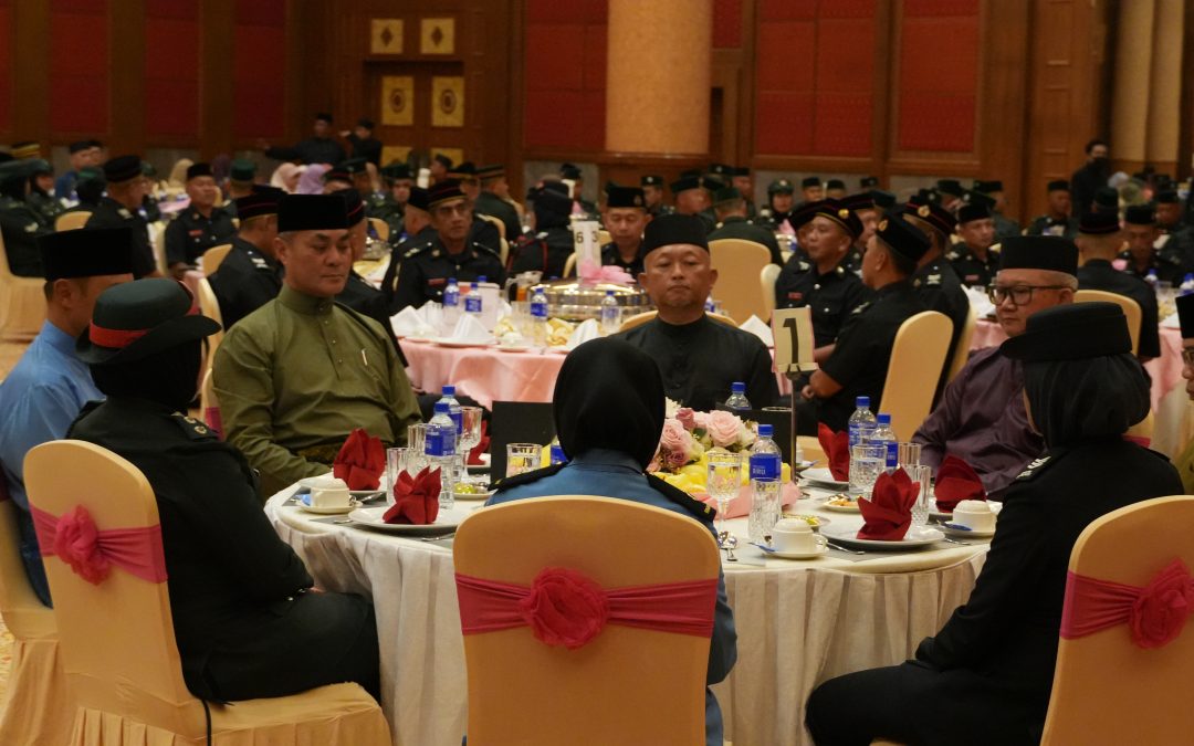Majlis Penyampaian Pengurniaan Pingat Kehormatan Pingat Kerja Lama (P.K.L) Negara Brunei Darussalam Sempena Ulang Tahun Hari Keputeraan KDYMM