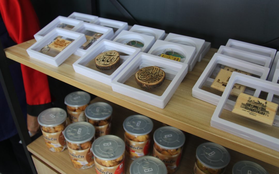 Pameran Produk-Produk Transformasi Satu Kampung Satu Produk (1k1p) Sempena Majlis Ramah Mesra Bersama Rakyat Dan Penduduk Daerah Brunei Dan Muara