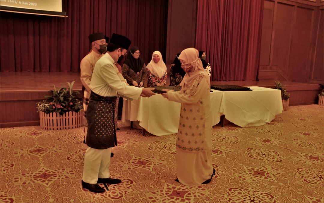Majlis Penyampaian Pengurniaan Pingat-Pingat Kehormatan Negara Brunei Darussalam Sempena Hari Keputeraan Kebawah Duli Yang Maha Mulia Paduka Seri Baginda Sultan Dan Yang Di-Pertuan Negara Brunei Darussalam Bagi Kementerian Hal Ehwal Dalam Negeri