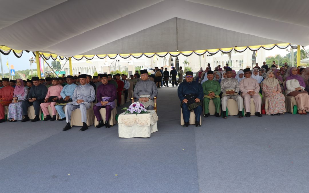 Upacara Penurunan Bendera Besar Negara Brunei Darussalam Sempena Sambutan Ulang Tahun Hari Keputeraan Kebawah Duli Yang Maha Mulia Paduka Seri Baginda Sultan Dan Yang Di-Pertuan Negara Brunei Darussalam Yang Ke-78 Bagi Tahun 2024